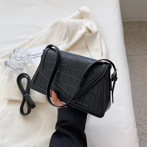 Sac sous le bras tendance à motif crocodile noir avec bandoulière amovible