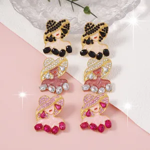 Orecchini a Bottone da Donna con Cappello a Tesa Larga Moda per Donna in Lega di Zinco con Strass Intarsiati Eleganti Gioielli da Ritratto Artistico
