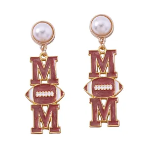 Boucles d'oreilles nacre fête des mères avec lettres MOM et design rugby sportif