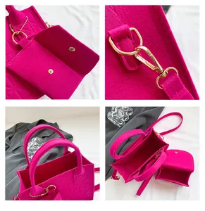 Détails de ce sac à main en feutre rose avec ferrures dorées et pochette assortie