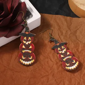 Orecchini a forma di zucca di Halloween con cappello da strega, design in legno a strati