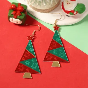 Handgefertigte Weihnachtsbaum Ohrhänger aus Acryl mit Schneeflockenmuster und Stern