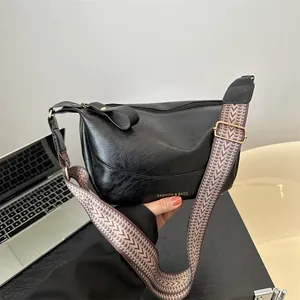 Borsa a Tracolla Hobo in Pelle PU da Donna con Tracolla Geometrica Larga Cerniera Retrò Grande Capacità Borsa a Spalla Dumpling Casual Quotidiana