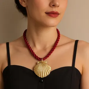 Fashion Zinc Alloy Gold Plated Scallop Shell Pendant Necklace With Thick Twisted Cord Bohemian Ocean Beach Jewelry For Women