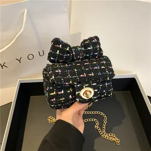 Kinder Mini-Umhängetasche aus schwarzem Tweed mit buntem Weben, Schleife und Kette