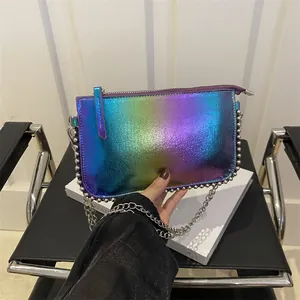 Damen Umhängetasche aus PU-Leder mit Metallperlen und Kettenriemen Irisierend Einfarbig Schultertasche Street Style