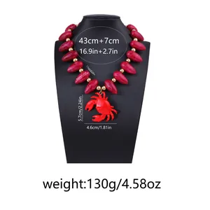 Tableau des tailles détaillé du collier crabe rouge avec mannequin à bijoux