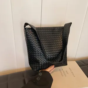 Damen Gewebte PU Leder Tote Bag Mode Retro Große Kapazität Schultertasche Intrecciato Stil Hobo Achseltasche Für Den Täglichen Gebrauch