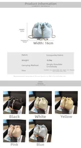 Détail du sac seau à cordon montrant le tissu plissé et les breloques en perles