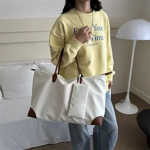 Borsa tote da viaggio in nylon capiente con manici in pelle e custodia rimovibile