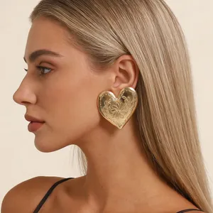 Pendientes de Botón Vintage de Corazón Tallado Flores Oversize Aleación Poste Acero Inox Oro Plata Joyería Mujer