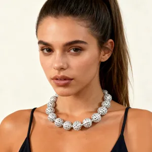Shiny Silver Disco Ball Beaded Necklace For Women Trendy Minimalist Alloy Mirror Sphere Adjustable Party Jewelry Neckpiece