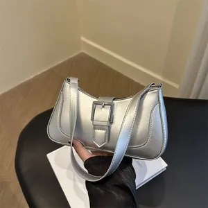 Borsa Sottobraccio in Pelle PU Retrò Francese Per Donna Borsa a Tracolla Minimalista Con Fibbia in Metallo Argentato Borsa a Mezzaluna