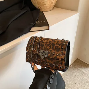 Women's Vintage Leopard Print Rivet Shoulder Bag Fashion PU Leather Messenger Bag With Metal Chain Small Square Crossbody Bag