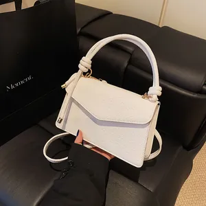 Vintage Embossed Floral PU Leather Shoulder Bag For Women Casual Envelope Flap Crossbody Bag With Knot Handle Detail Handbag