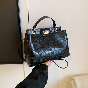 Petit Sac Carré en Cuir PU à Motif Crocodile Vintage pour Femmes Sac à Main avec Fermoir Tournant Doré Bandoulière Mode