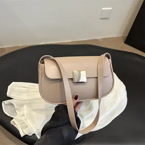 Sac Sous les Bras en Cuir PU pour Femmes Boucle Métallique Carrée Vintage Sac à Épaule Minimaliste Couleur Unie Décontracté