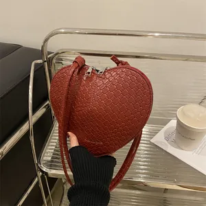 Women Heart Shaped Crossbody Bag Fashion PU Leather Woven Texture Crocodile Embossed Small Shoulder Bag Knot Strap Daily Travel