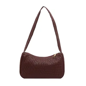 Minimalist burgundy woven shoulder bag with large capacity and sleek top metal zipper