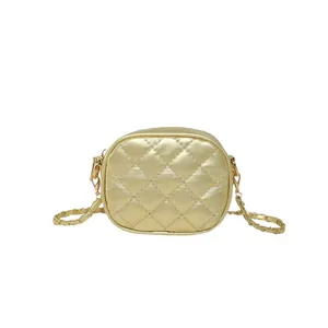 Sac bandoulière rond doré matelassé tendance avec chaîne métallique pour femme