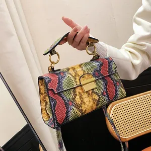 Fashion Women PU Leather Snake Print Shoulder Bag Gold Metal Buckle Square Crossbody Bag Party Commuter Handbag