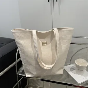Women's Fashion Crocodile Pattern PU Leather Tote Bag Large Capacity Minimalist Shoulder Underarm Handbag For Commute