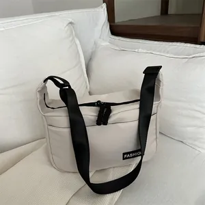 Women Large Capacity Oxford Cloth Shoulder Bag Casual Crossbody Tote Bag With Fashion Label Daily Commute Messenger Bag