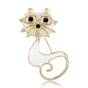 Korean Style Cat Brooch Wearing Glasses Alloy Enamel Rhinestone Animal Brooch Pin For Women Fashion Jacket Accessory