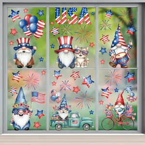 Détail de stickers de fenêtre pour le 4 juillet avec gnomes patriotiques et USA