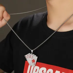 Collier hip-hop argenté avec pendentif poker royal flush et strass blancs pour homme