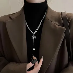 Elegant Titanium Steel Snowflake Pendant Necklace For Women Silver Color Y-Shaped Tassel Rhinestone Winter Jewelry Gift