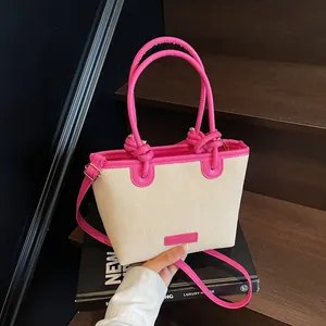 Women Straw Woven Tote Bag Contrast PU Leather Trim Large Capacity Shoulder Bag With Adjustable Strap Casual Beach Vacation Fashion Handbag
