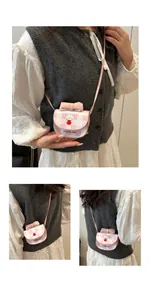 Détails du sac bandoulière à carreaux roses avec nœud 3D et motif chiot mignon