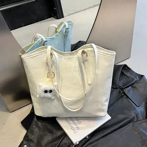 Women Retro Tote Bag PU Leather Embossed Floral Butterfly Pattern Large Capacity Shoulder Bag Commuter Fashion Handbag