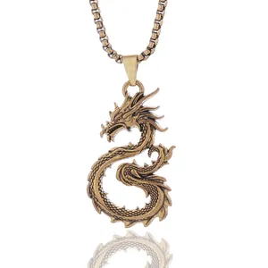 Vintage gouden draak hanger ketting met gedetailleerde schubben en venetiaanse ketting