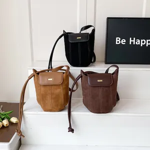 Women Vintage Splicing Bucket Bag Small PU Leather Crossbody Shoulder Bag With Metal Buckle For Daily Office Commute Fashion