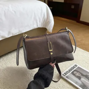 Borsa a Spalla Retro Donna in Pelle PU Grande Capacità Minimalista Patta Borsa a Tracolla Con Fibbia in Metallo Quotidiana