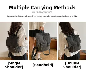 Mochila de mezclilla lavada que muestra tres formas de llevar: hombro, mano y doble correa