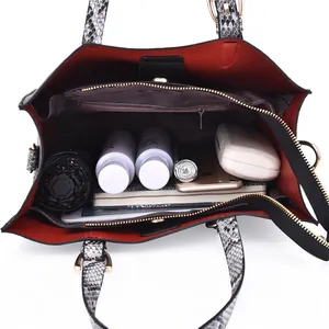 Women's large shoulder bag with crocodile pattern and spacious multi-layer storage interior