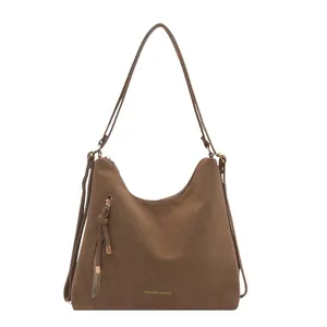 Sac fourre-tout marron mat minimaliste avec fermeture éclair et deux poignées