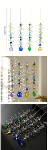 Détail de quatre stabilisateurs de carillon 3D 43cm avec prismes en cristal coloré