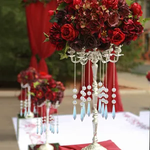 6 pieces of clear crystal glass teardrop prisms hanging with red roses for wedding decor