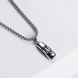 Pendentif statue Moai en acier inoxydable argenté sur chaîne box, style industriel