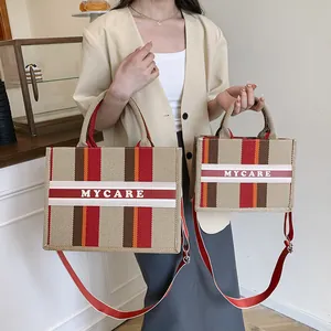 Borsa Tote in Tela a Righe alla Moda da Donna Borsa a Mano di Grande Capacità con Tracolla Regolabile Borsa a Tracolla da Viaggio Quotidiana Stile Retro Semplice Stampa di Lettere