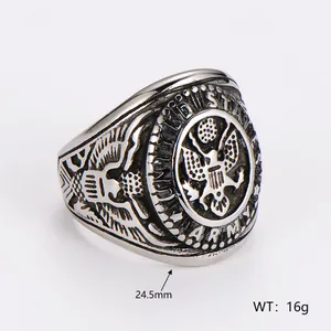 Detailed view of vintage US Army eagle crest ring with 24.5mm width and 16g weight