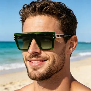 Lunettes De Soleil Carrées Punk Verre Monobloc Protection UV400 Monture PC Charnières Métalliques Mode Hommes Femmes