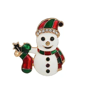 Luxury Christmas snowman napkin ring with sparkling rhinestones and festive enamel finish