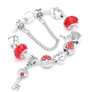 Romantisches Herz-Charm-Armband für Damen DIY Rote Perlen Schlangenkette mit I Love You Schlüsselanhänger Legierung Schmuck Geschenk