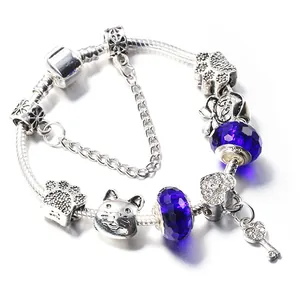 Pulsera de plata S925 con cuentas de cristal azul y colgante de huella de gato y llave