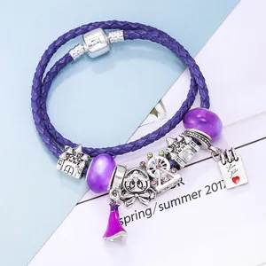 Doppellagiges lila Lederarmband mit silbernen Riesenrad- und Schloss-Anhängern für Damen